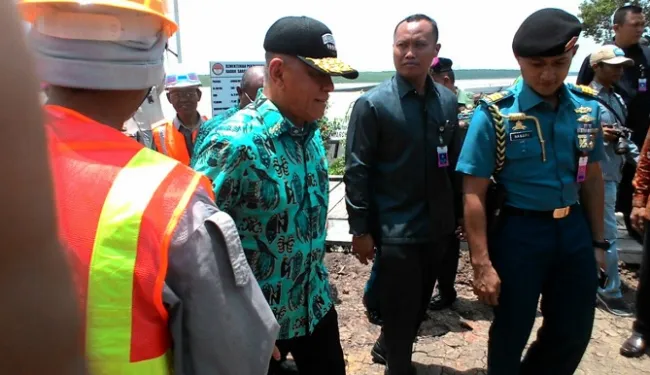 Defense Minister Visited Jetty Construction Project at Lantamal XI in Merauke 1